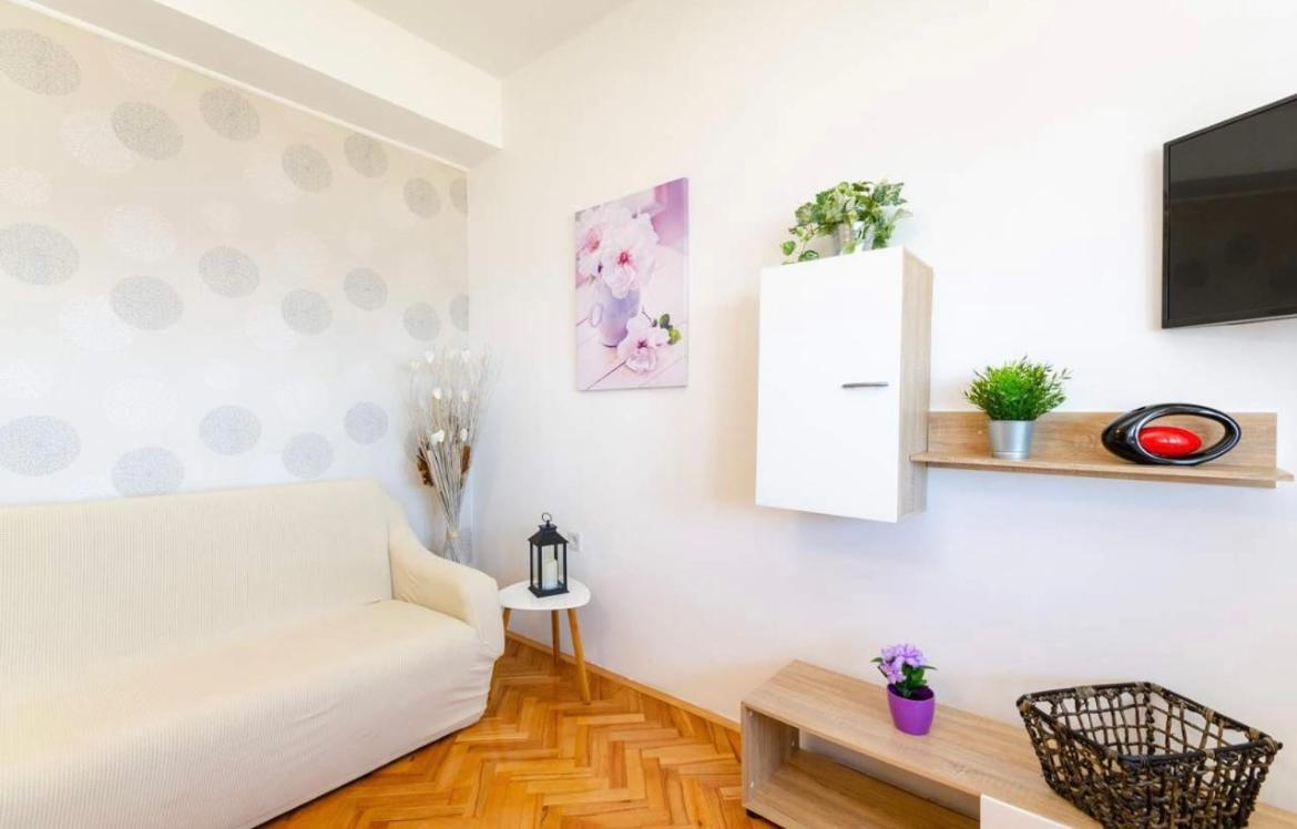 Apartments Tatjana Crikvenica Exterior foto