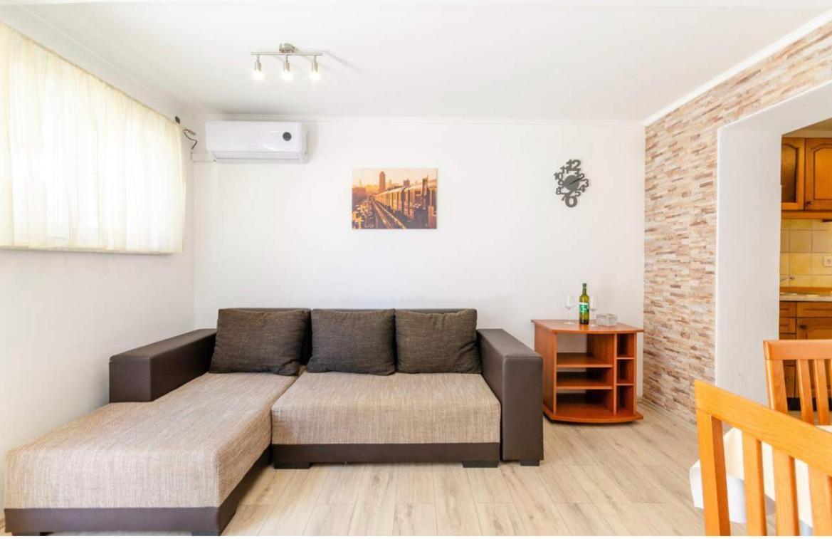Apartments Tatjana Crikvenica Exterior foto